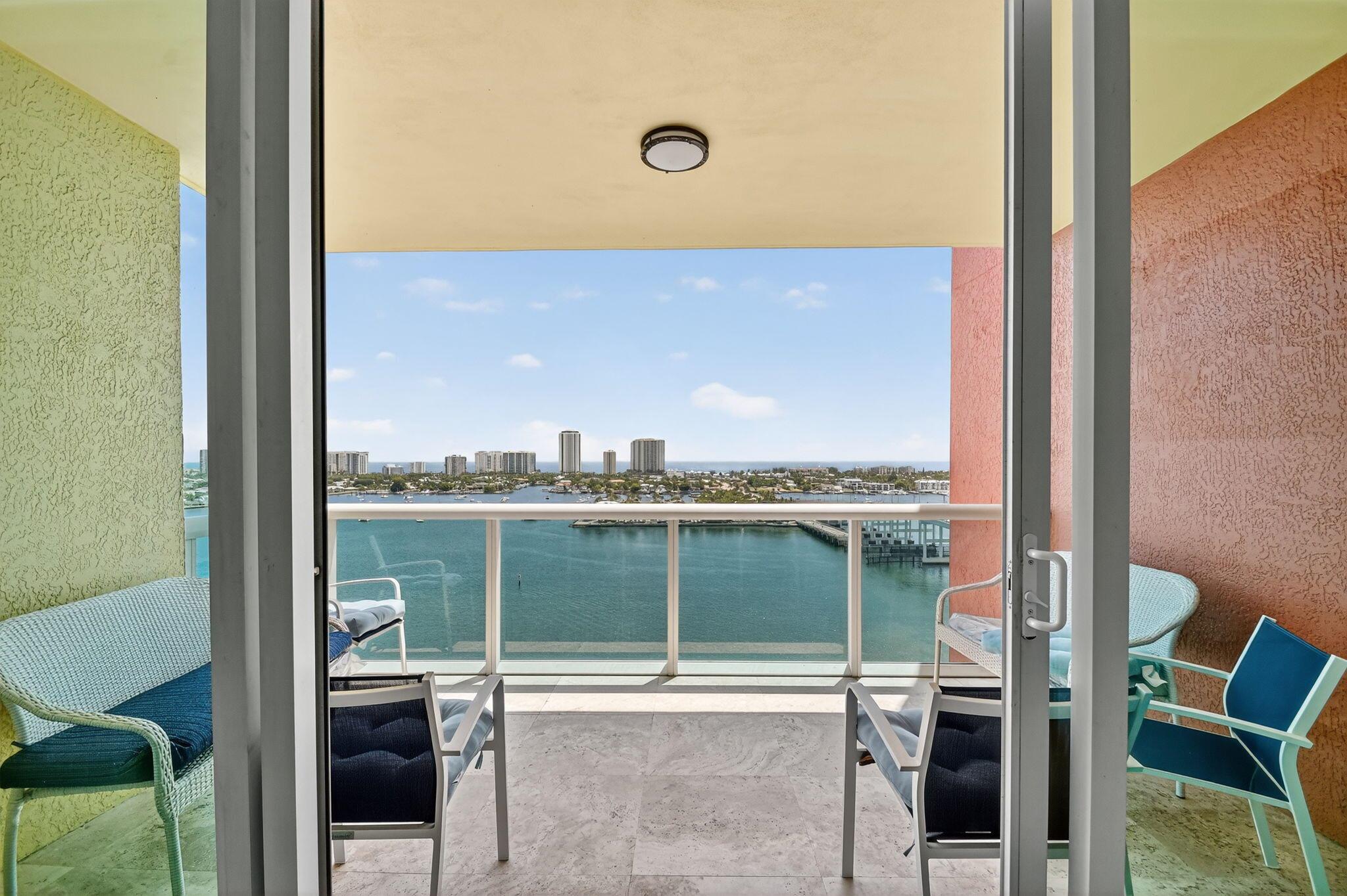 MARINA GRANDE RIVIERA BEA - Residential
