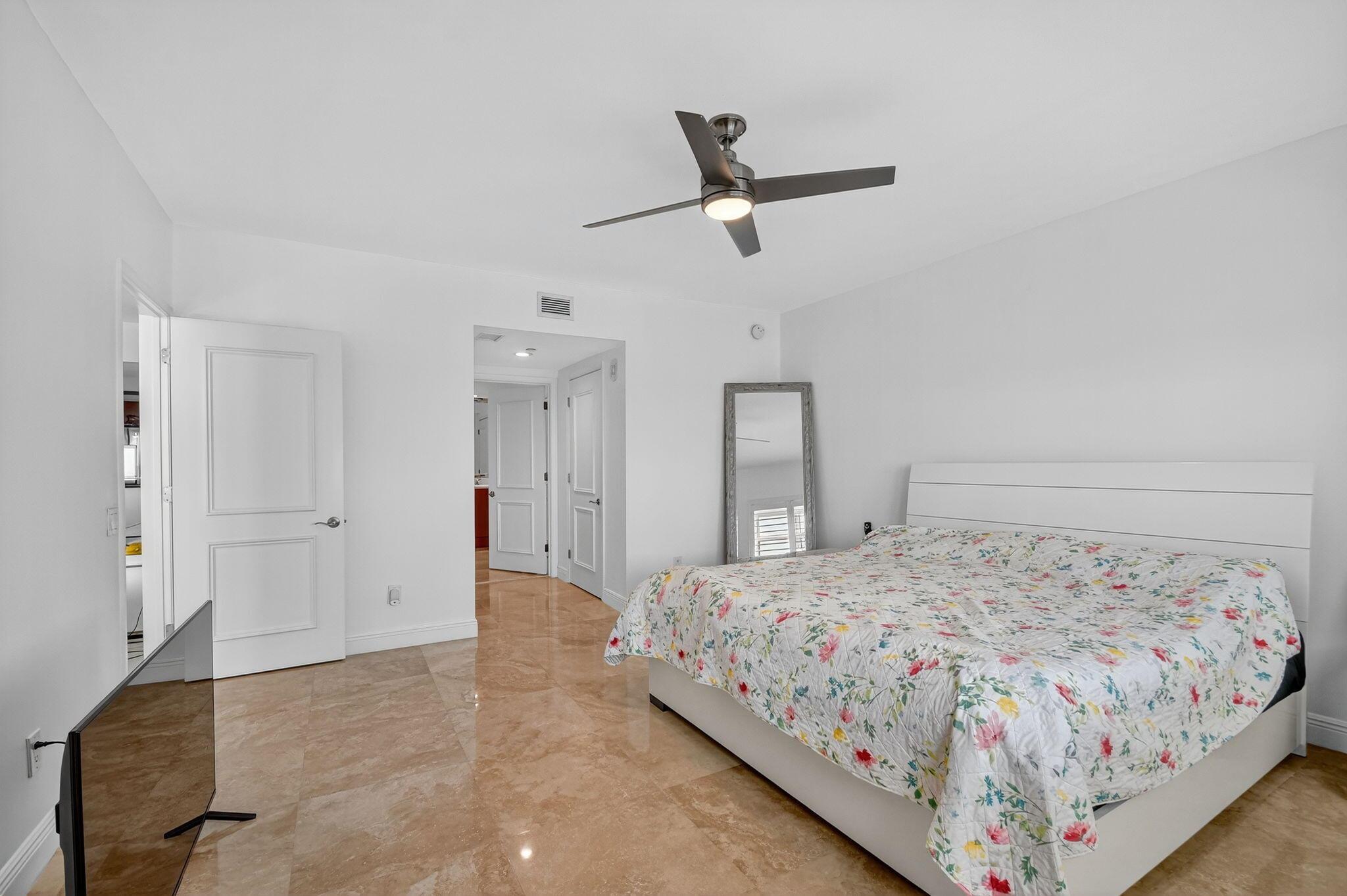 MARINA GRANDE RIVIERA BEA - Residential