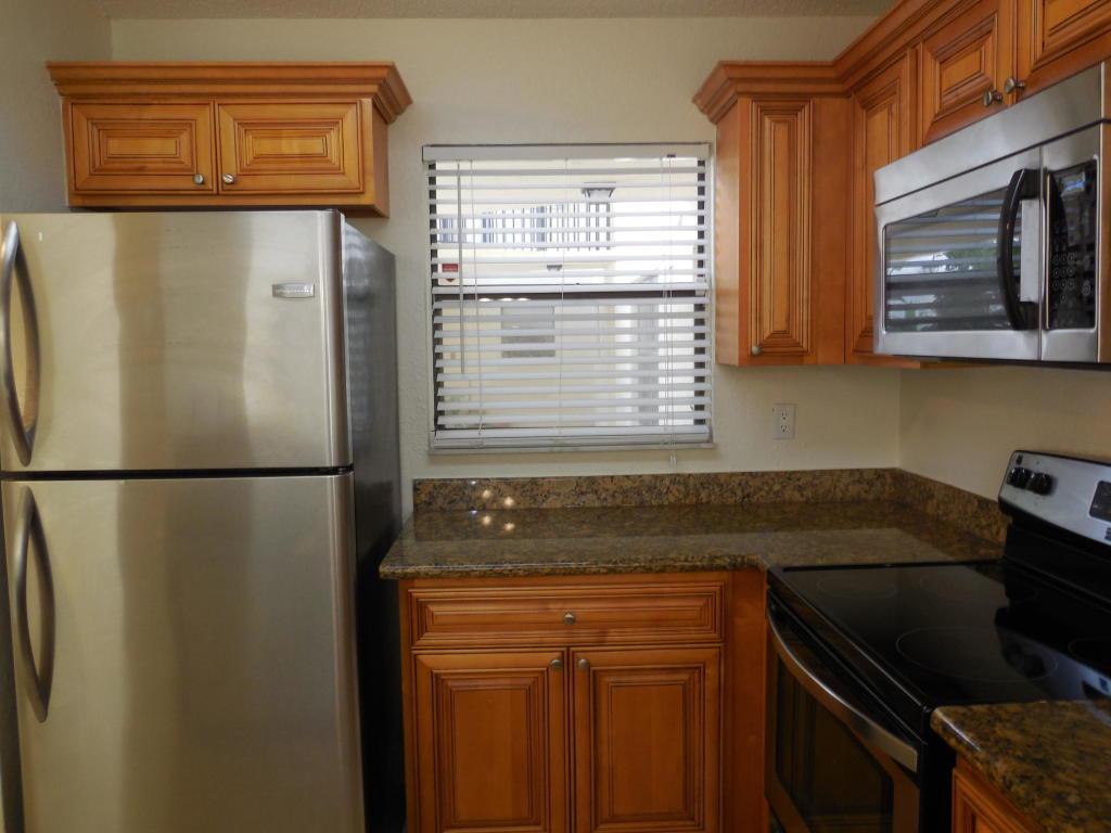 PALM BEACH PLACE CONDO - Residential Lease