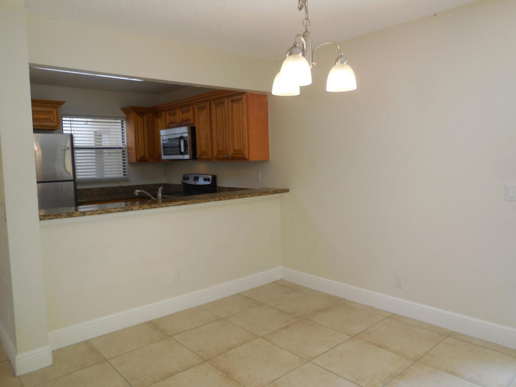 PALM BEACH PLACE CONDO - Residential Lease
