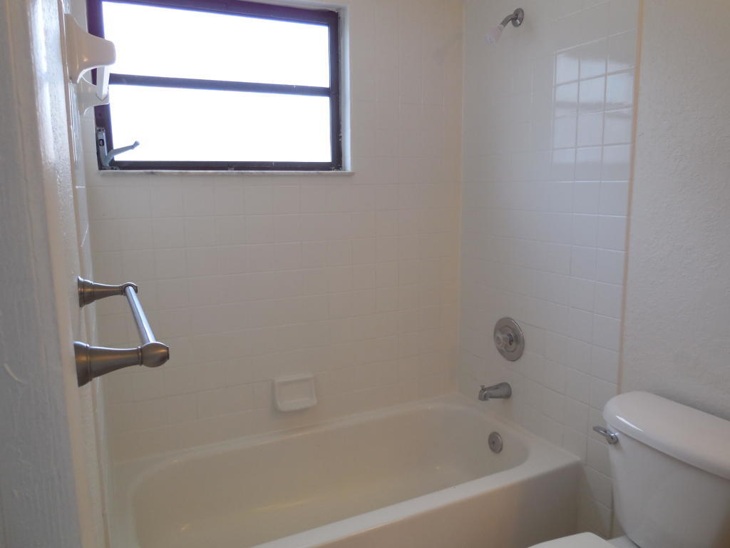 PALM BEACH PLACE CONDO - Residential Lease