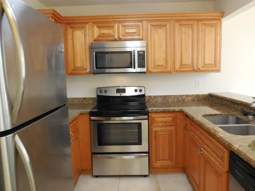 PALM BEACH PLACE CONDO - Residential Lease