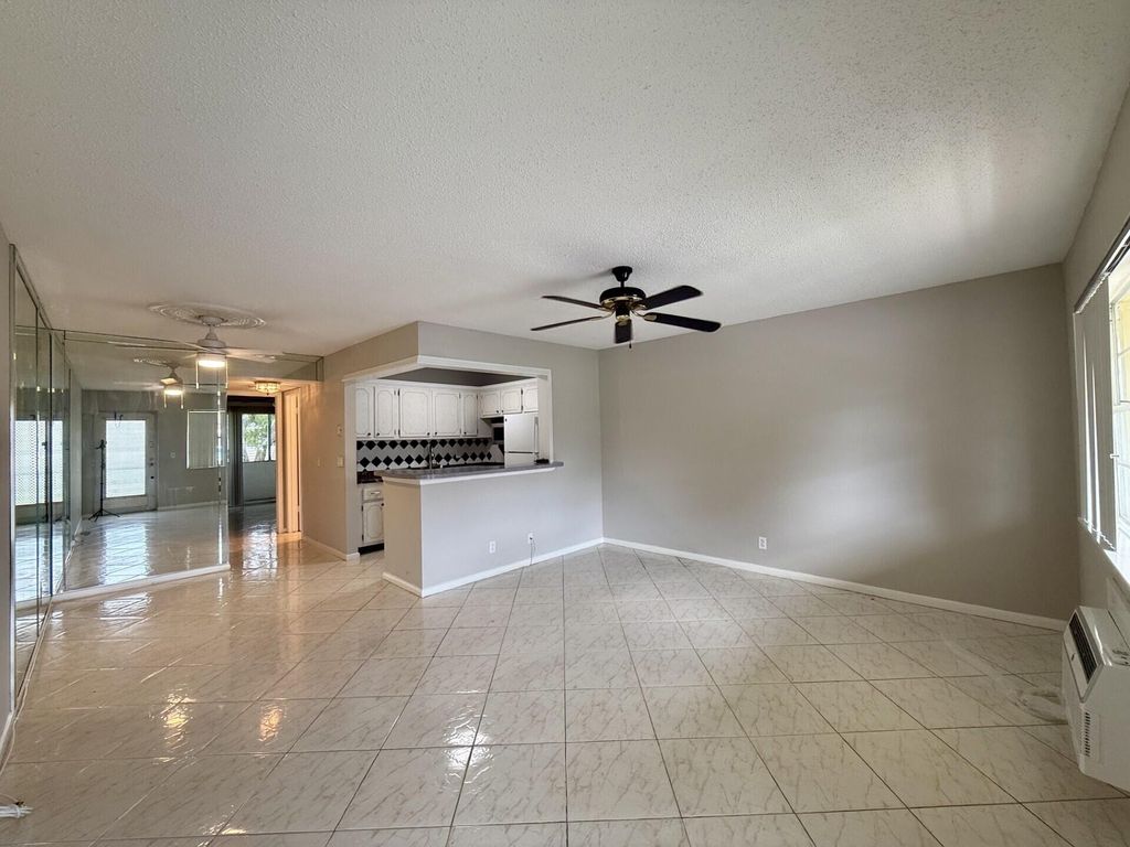 Photo of 134 Sussex G #134, West Palm Beach, FL 33417 (MLS # B26033373)