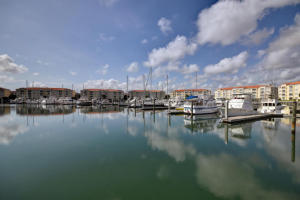 HARBOUR ISLE AT HUTCHINSON ISLAND WEST A CONDOMIN - Residential