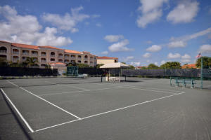 HARBOUR ISLE AT HUTCHINSON ISLAND WEST A CONDOMIN - Residential