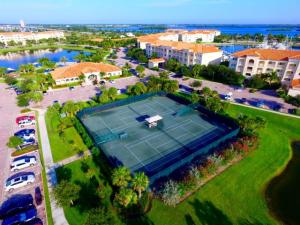 HARBOUR ISLE AT HUTCHINSON ISLAND WEST A CONDOMIN - Residential