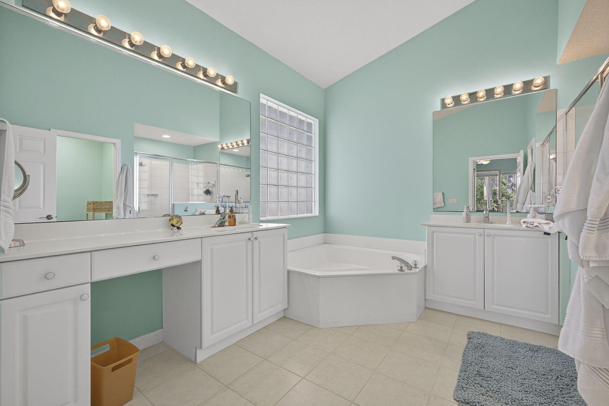 ORANGE GROVE EST - Residential