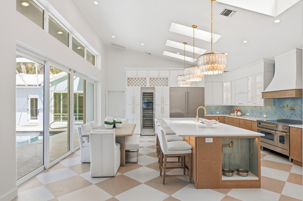 Photo of 17104 Crossgate Drive, Jupiter, FL 33477 (MLS # B26057944)