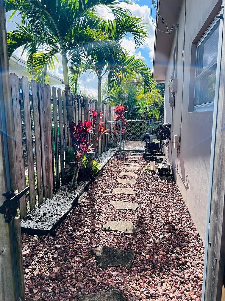 SUNRISE GOLF VILLAGE - Residential