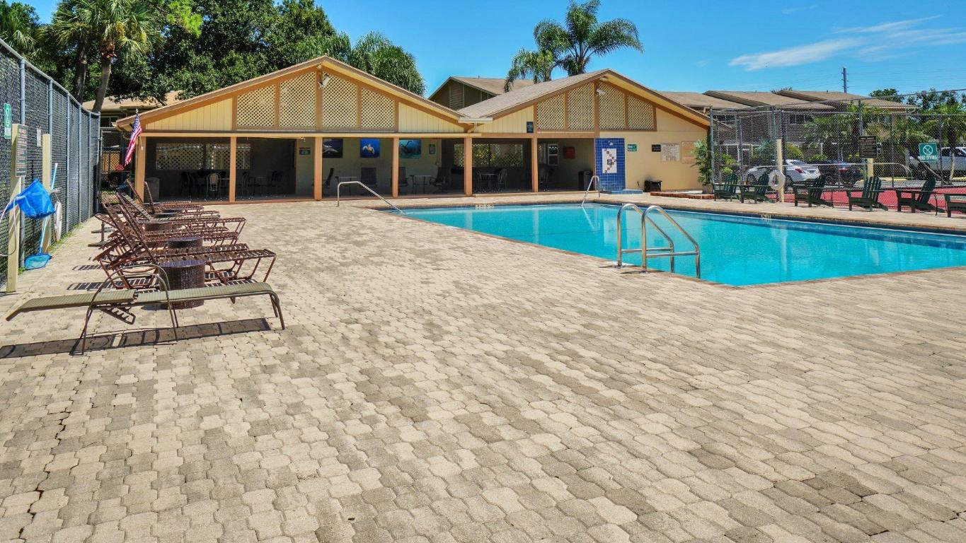 MAPLECREST - Residential