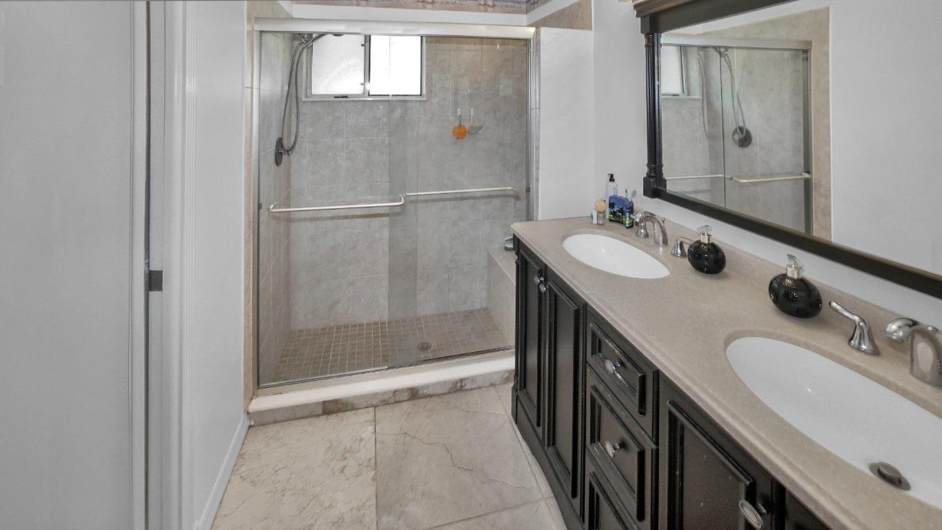 MAPLECREST - Residential