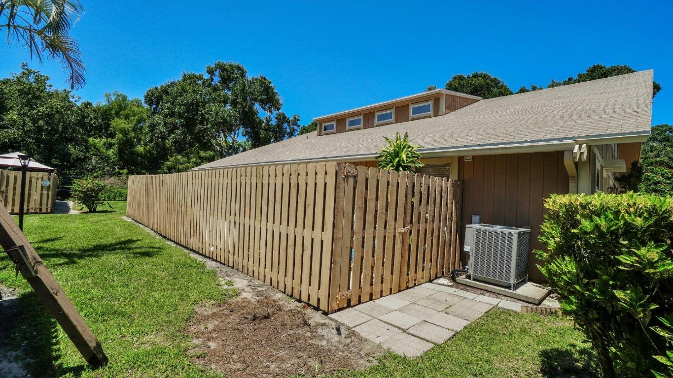 MAPLECREST - Residential