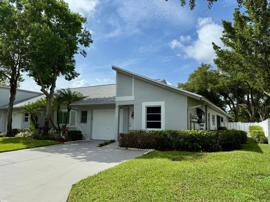 Photo of 8620 Jasmine Way, Boca Raton, FL 33496 (MLS # R11105599)
