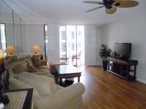 MAYAN TOWERS CONDO II - Residential Lease