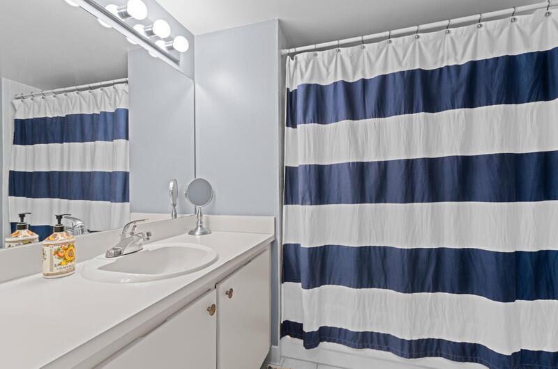 WINGFOOT CONDO - Residential