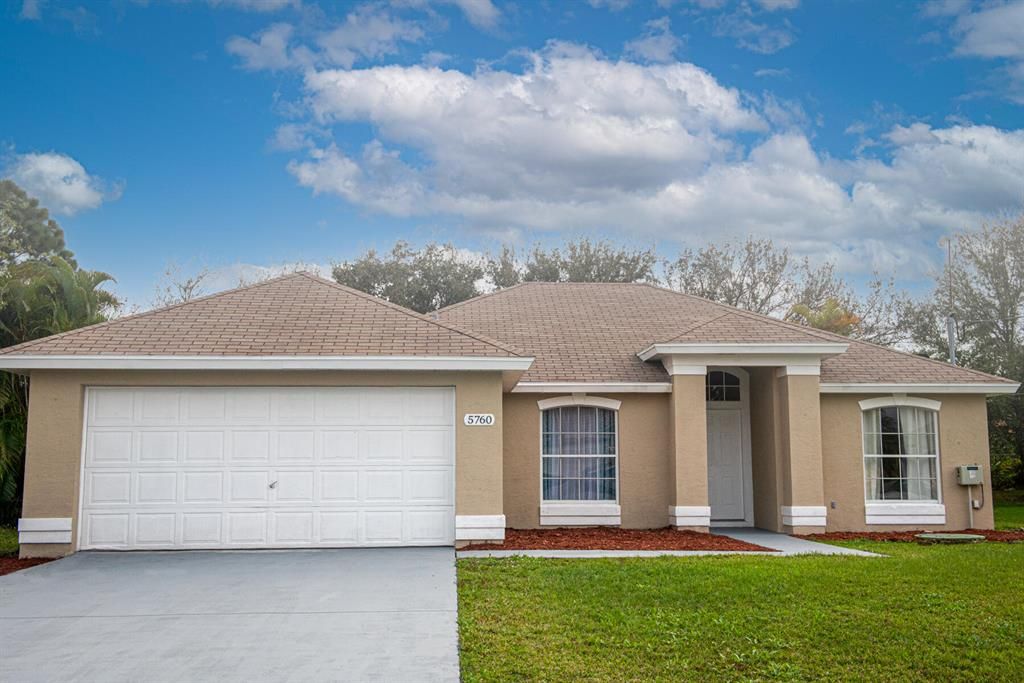 Photo of 5760 NW Esau Avenue, Port Saint Lucie, FL 34986 (MLS # R10693230)