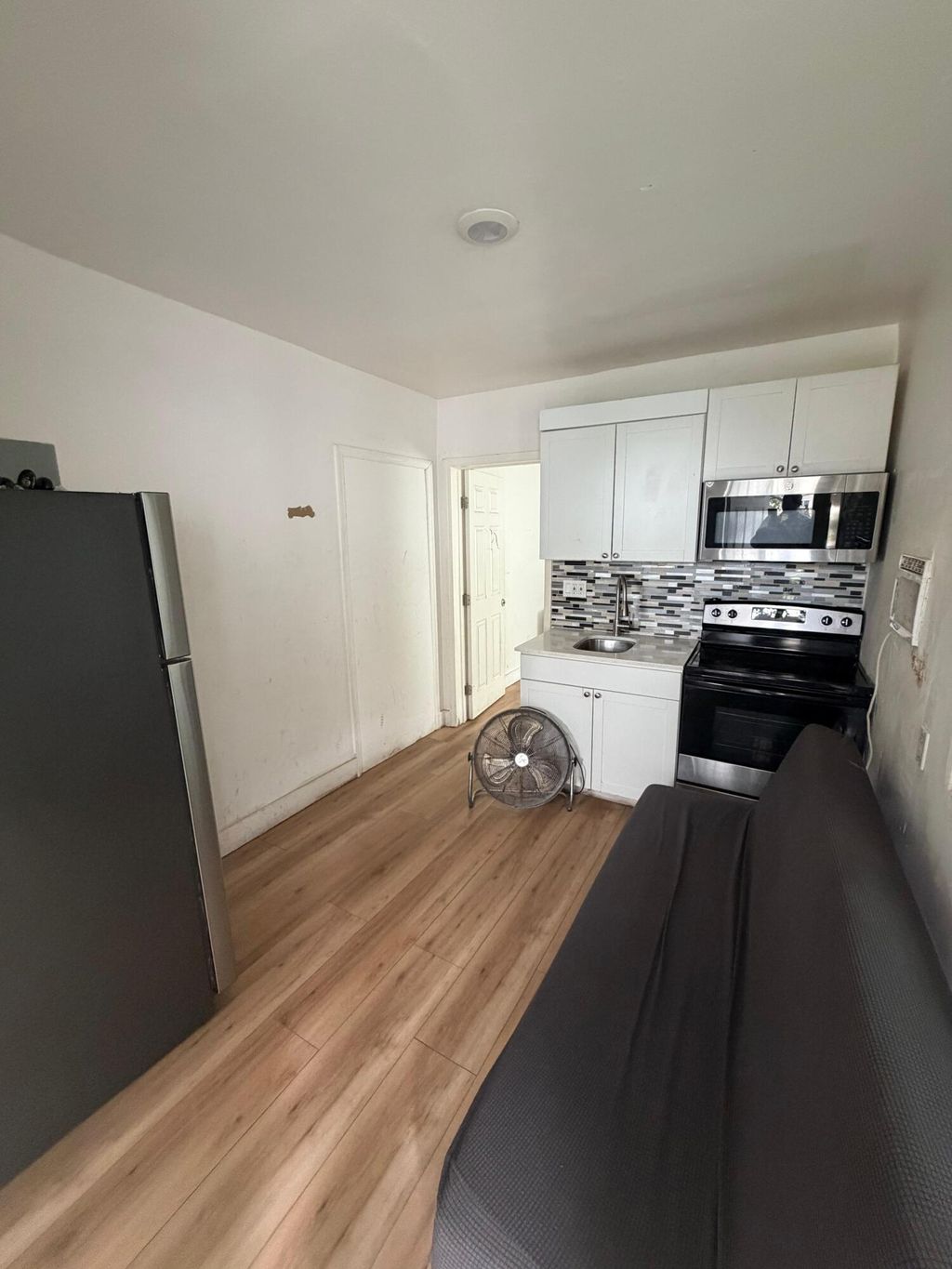 Photo of 2 SW 6th Avenue #C, Dania Beach, FL 33004 (MLS # B26005800)