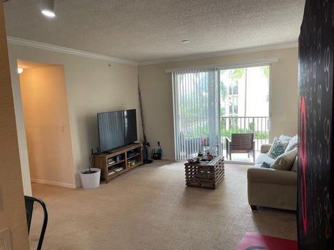 Featured picture for the property R10740312