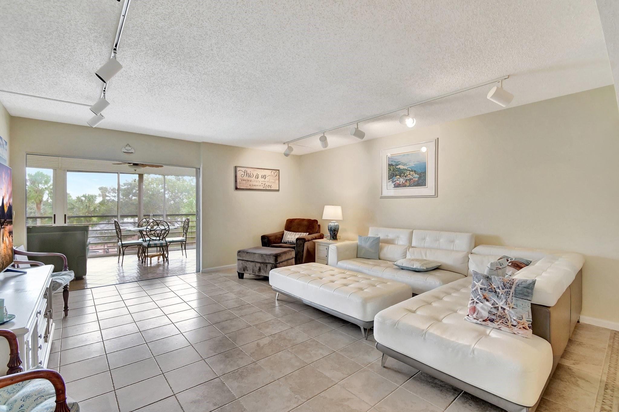 Patios of Boca Barwood - Residential