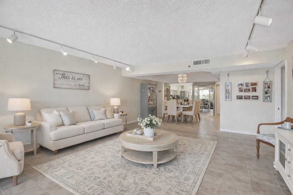 9220 SW 14th Street 3304