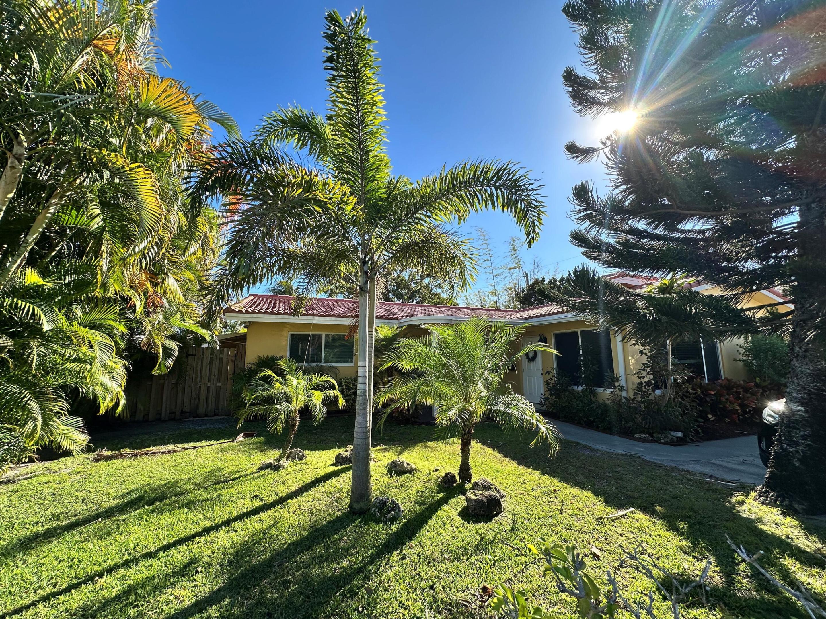 LIGHTHOUSE POINT 6TH SEC - Residential Income