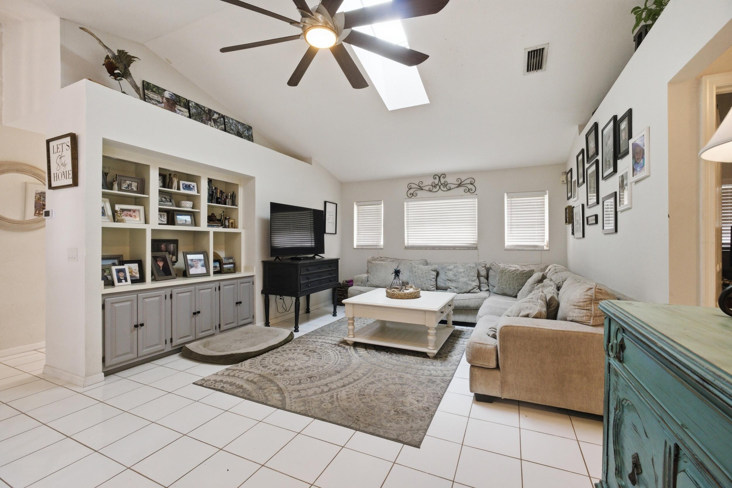 PORT ST LUCIE SECTION 9 - Residential