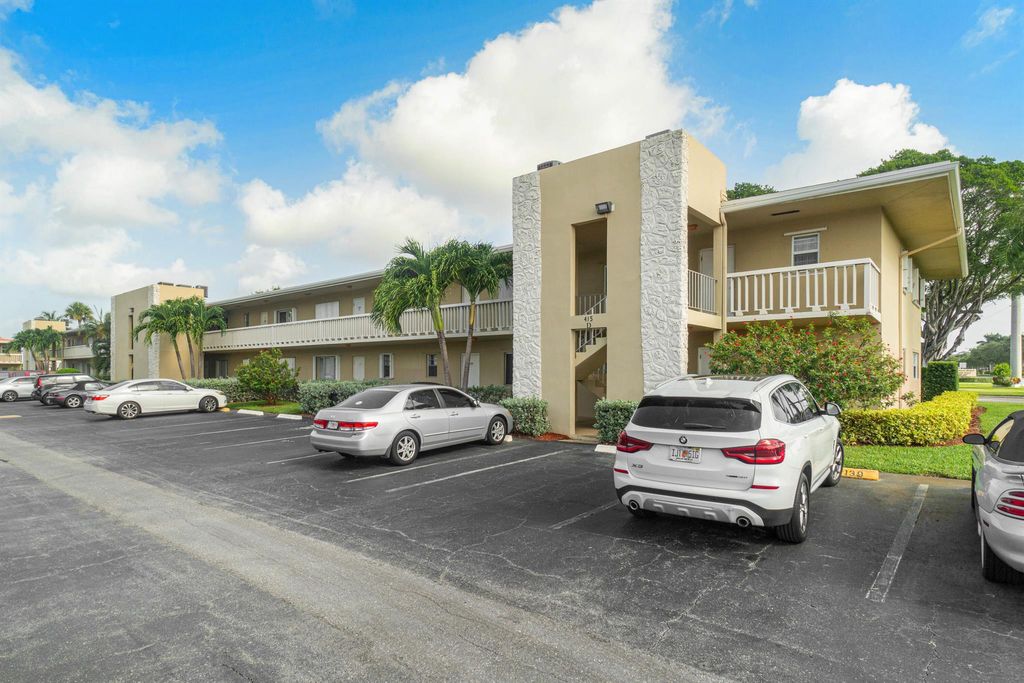 Photo of 415 Us Highway 1 #205, North Palm Beach, FL 33408 (MLS # R10906508)