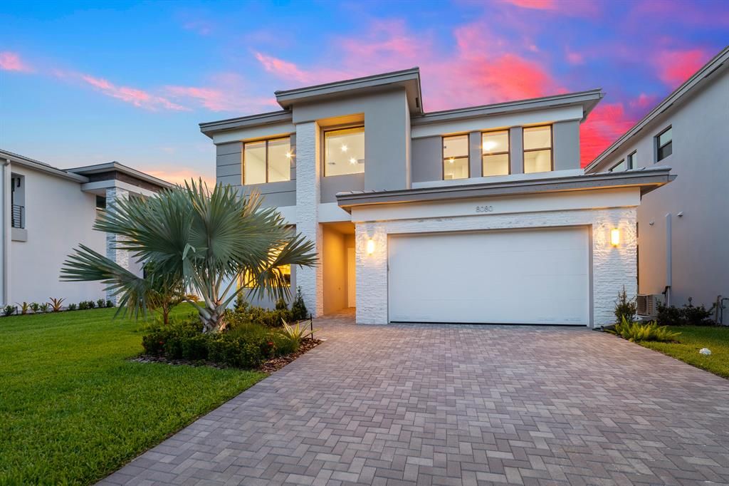 Photo of 8080 Laurel Falls Drive, Boca Raton, FL 33496 (MLS # R10882582)