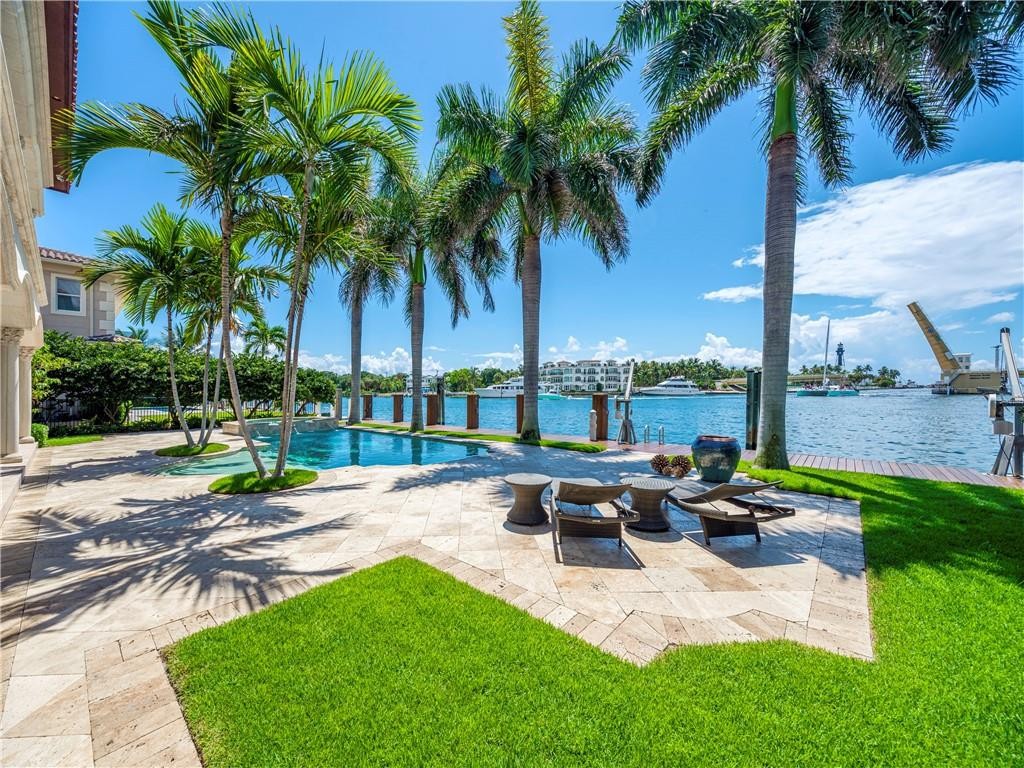 Lighthouse Point First Se - Residential