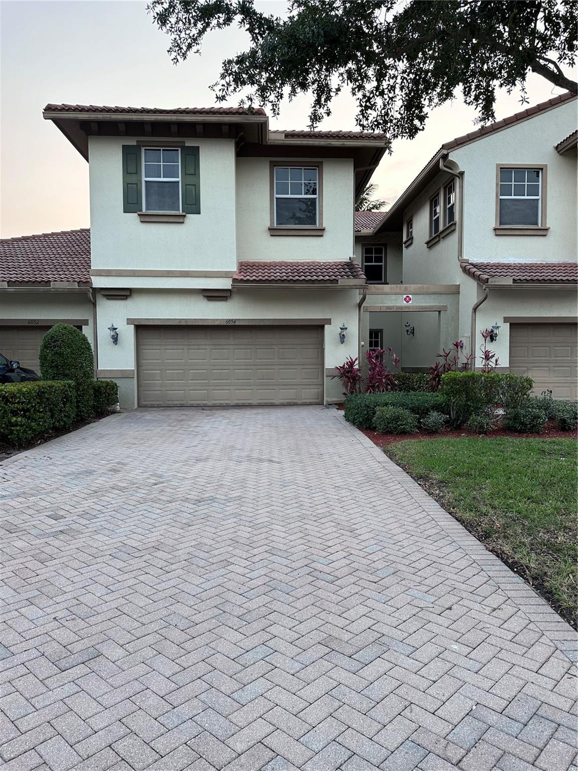 6054 NW 116th Dr 6054