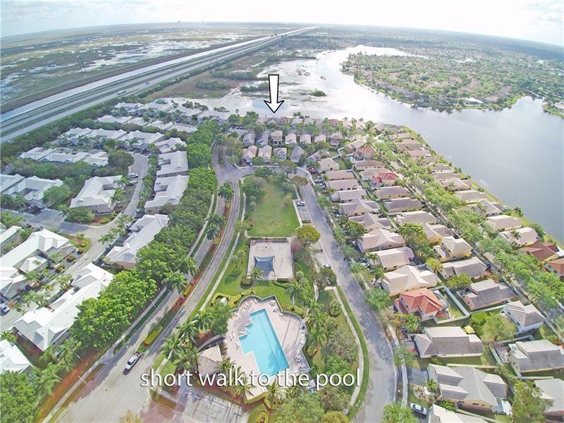 1525 Salerno Cir