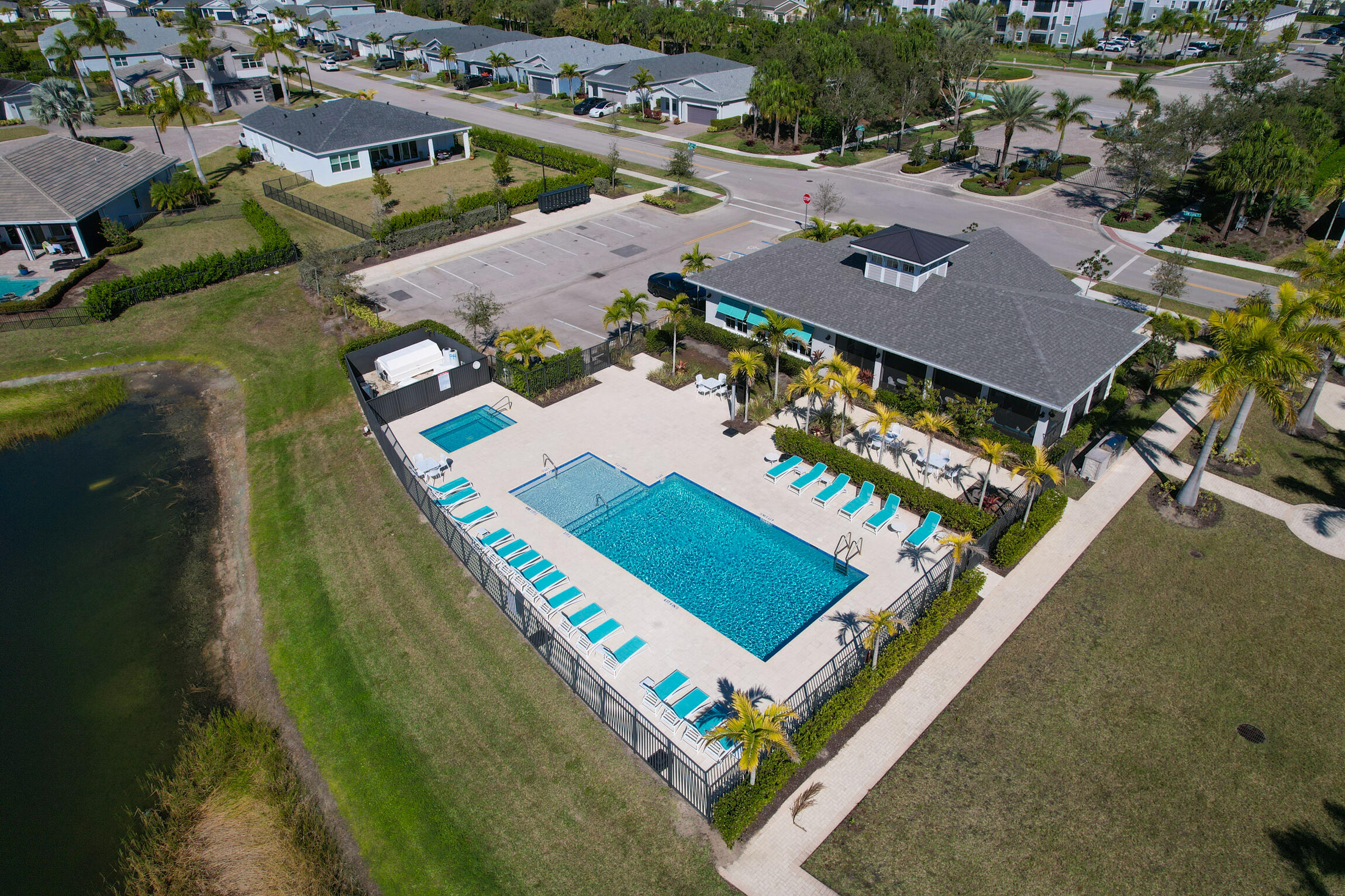 MATTAMY AT SOUTHERN GROVE - Residential