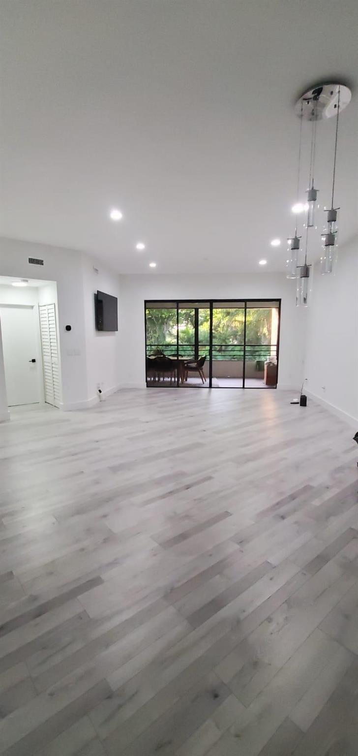 LA PAZ AT BOCA POINTE - Residential Lease