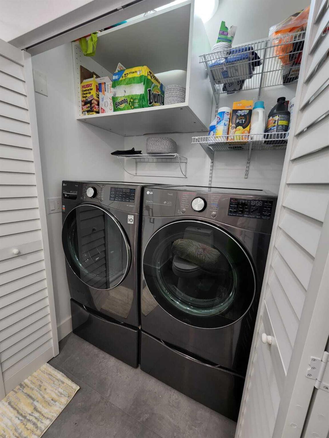 LA PAZ AT BOCA POINTE - Residential Lease