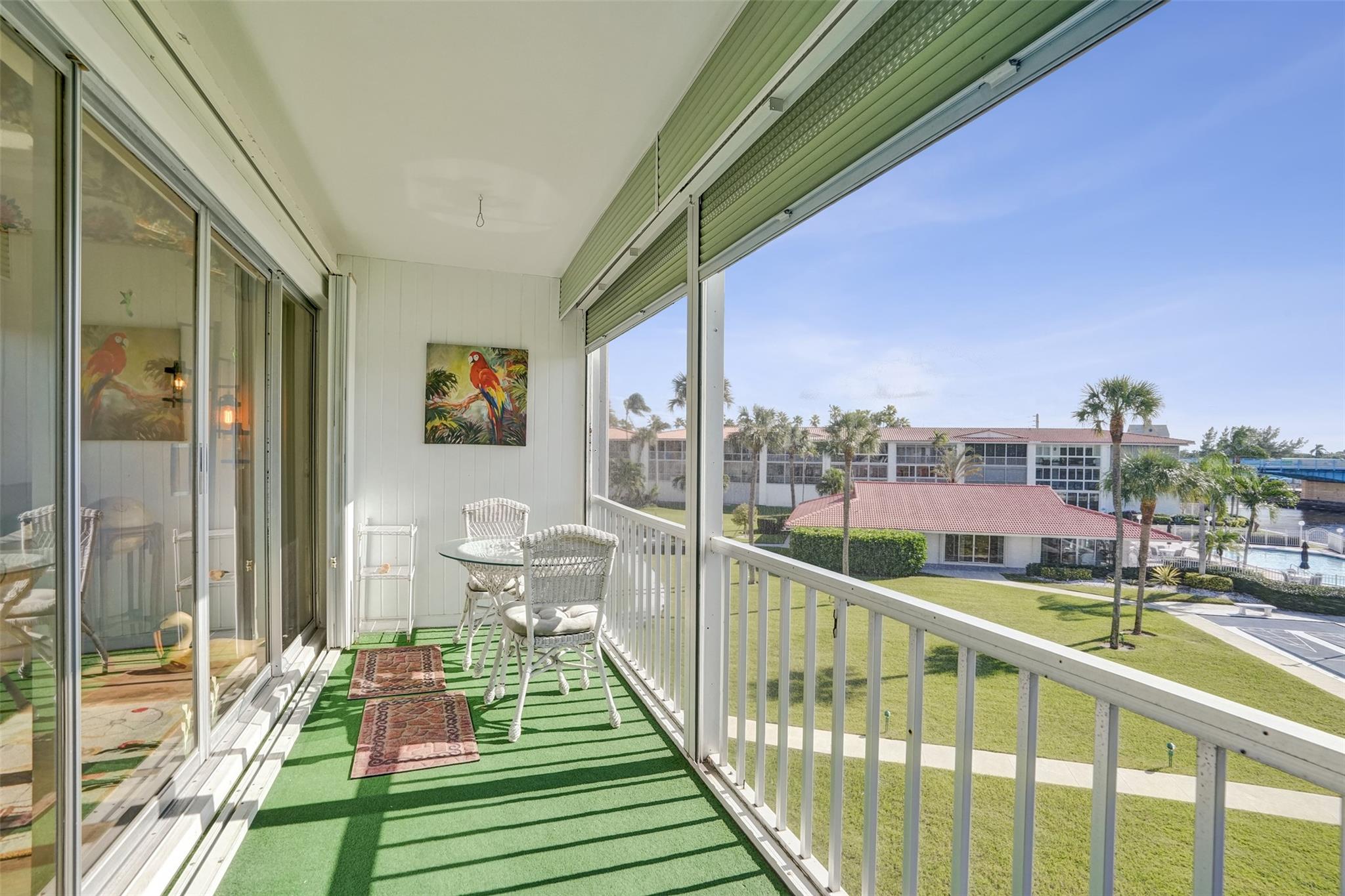 PENTHOUSE NORTH - Residential