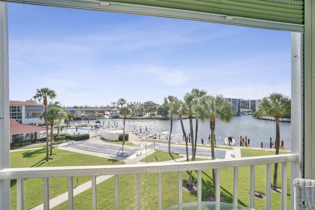 Photo of 105 NE 19th Ave #352, Deerfield Beach, FL 33441 (MLS # F10532432)