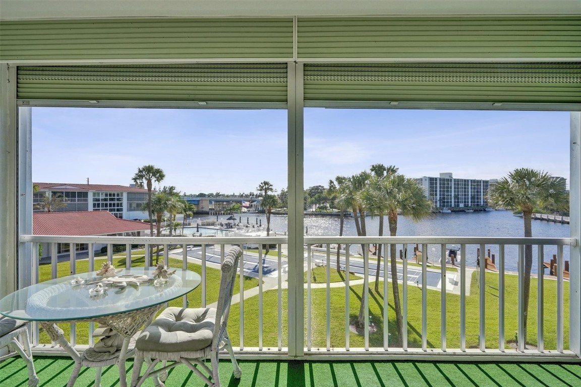 105 NE 19th Avenue 352