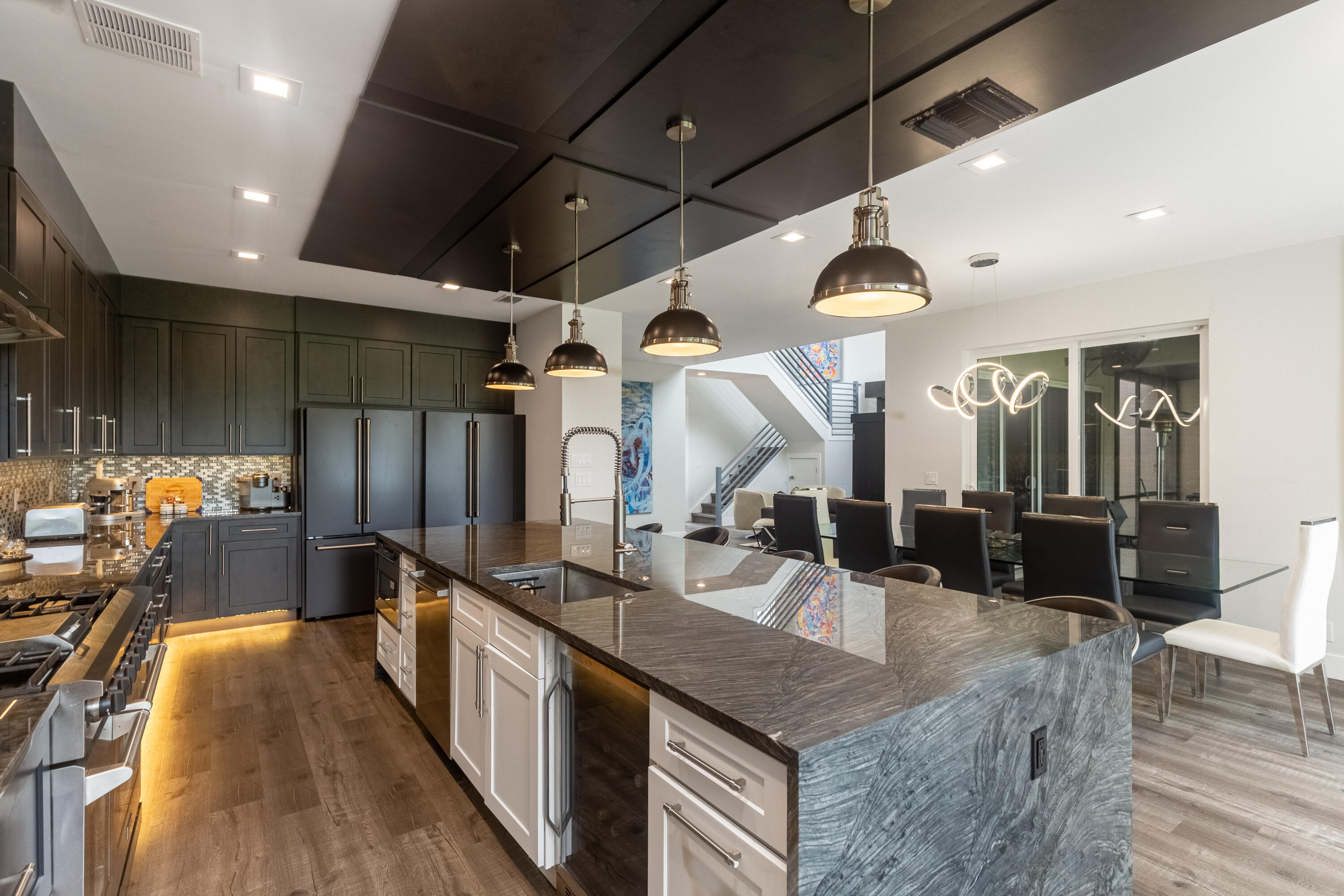 IBIS GOLF AND COUNTRY CLUB 10 - Residential Lease