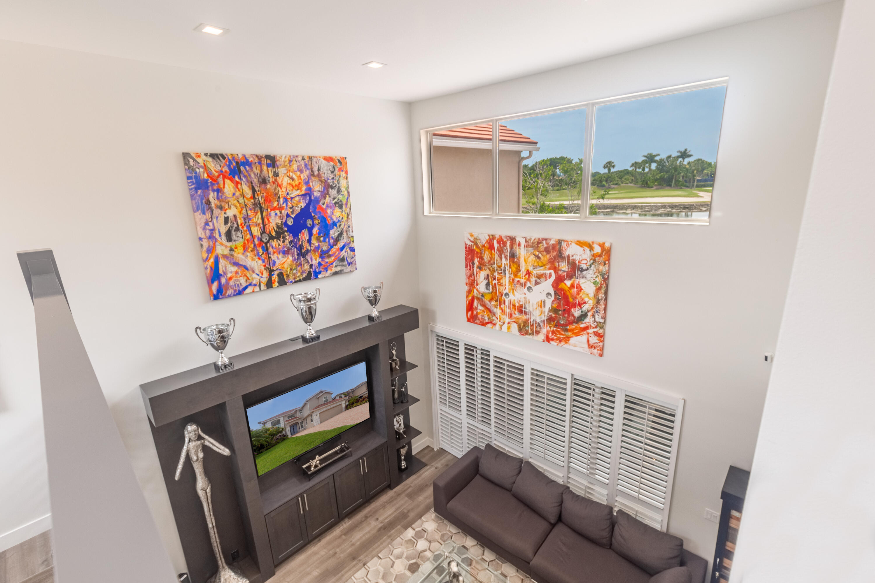 IBIS GOLF AND COUNTRY CLUB 10 - Residential Lease