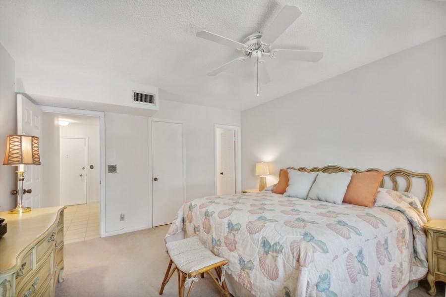 Imperial Point Colonnades - Residential