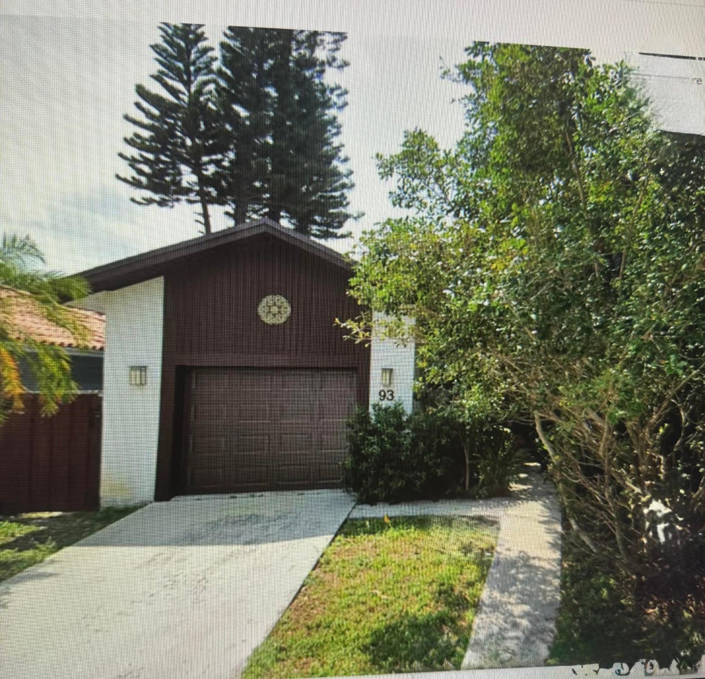 Photo of 93 17th Avenue S, Lake Worth Beach, FL 33460 (MLS # R11117341)