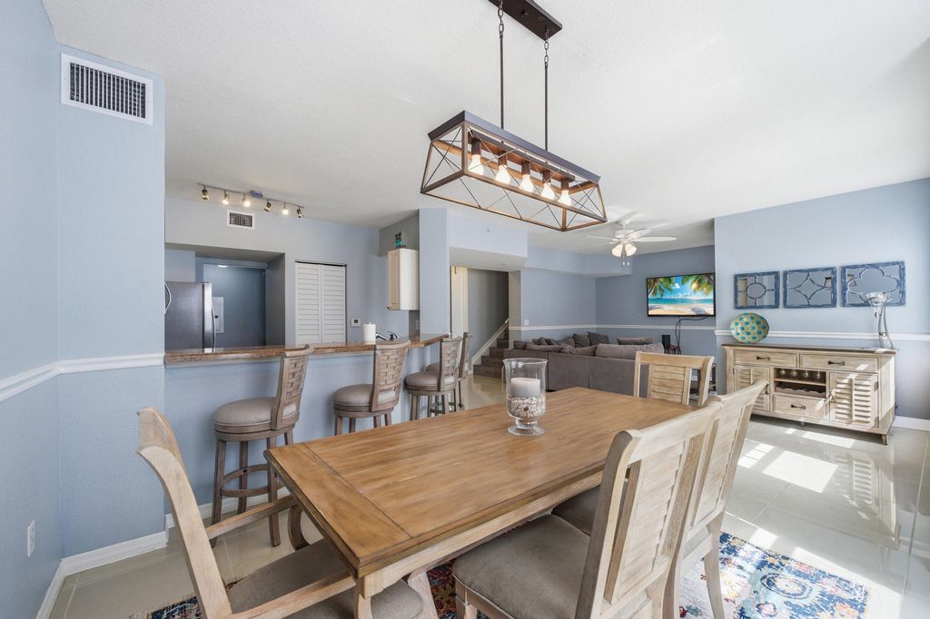 Photo of 6562 W Sample Road #6562, Coral Springs, FL 33067 (MLS # B26017449)