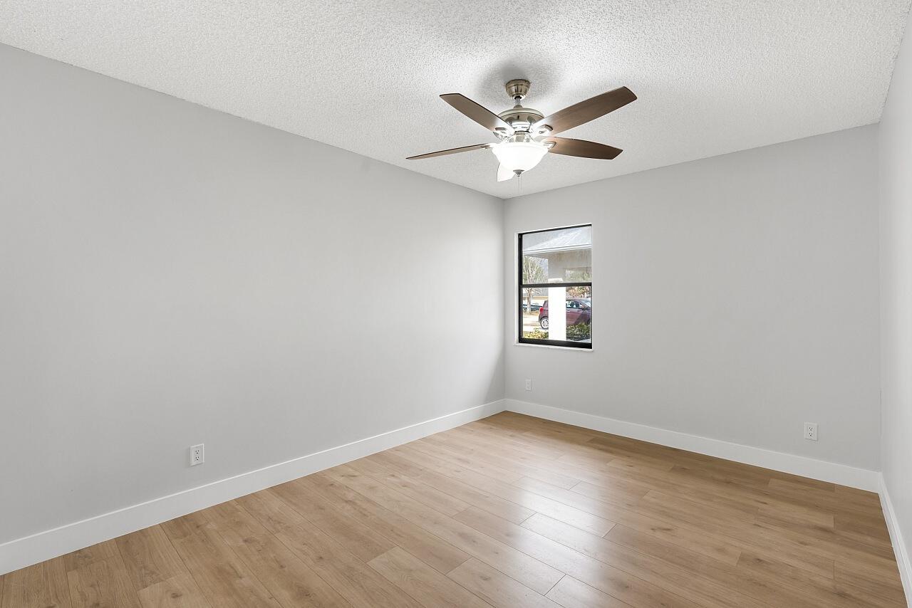 PARADISE PARK UNIT NO 2 - Residential