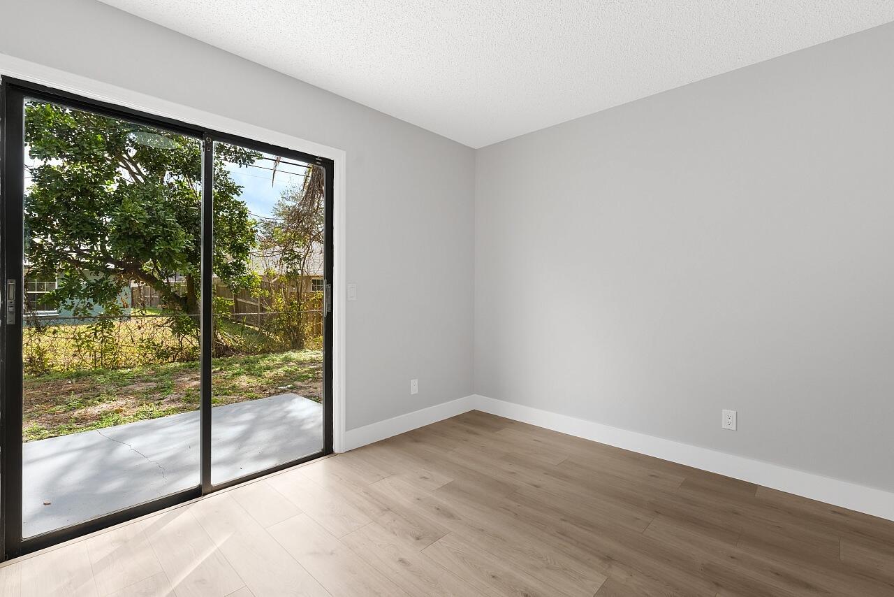 PARADISE PARK UNIT NO 2 - Residential