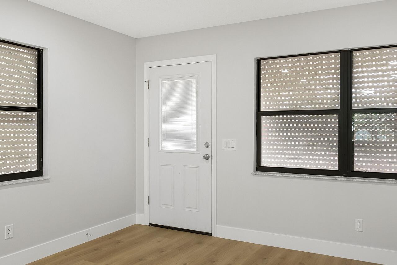 PARADISE PARK UNIT NO 2 - Residential