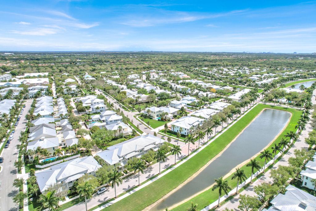 Photo of 3277 E Mallory Boulevard, Jupiter, FL 33458 (MLS # B26006071)