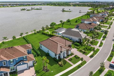 935 Hookline Circle Loxahatchee FL 33470