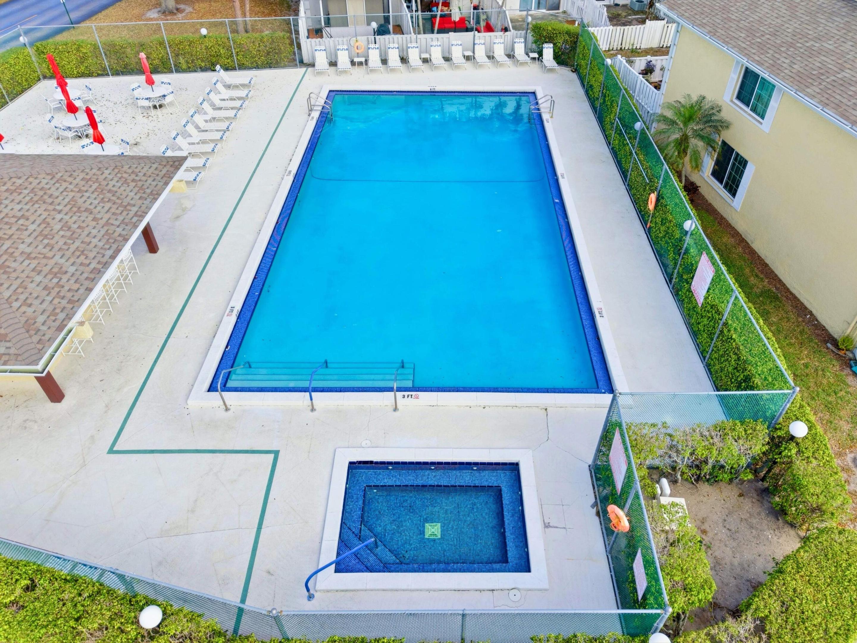 The CHARTER CLUB OF PALM BEACH - Residential