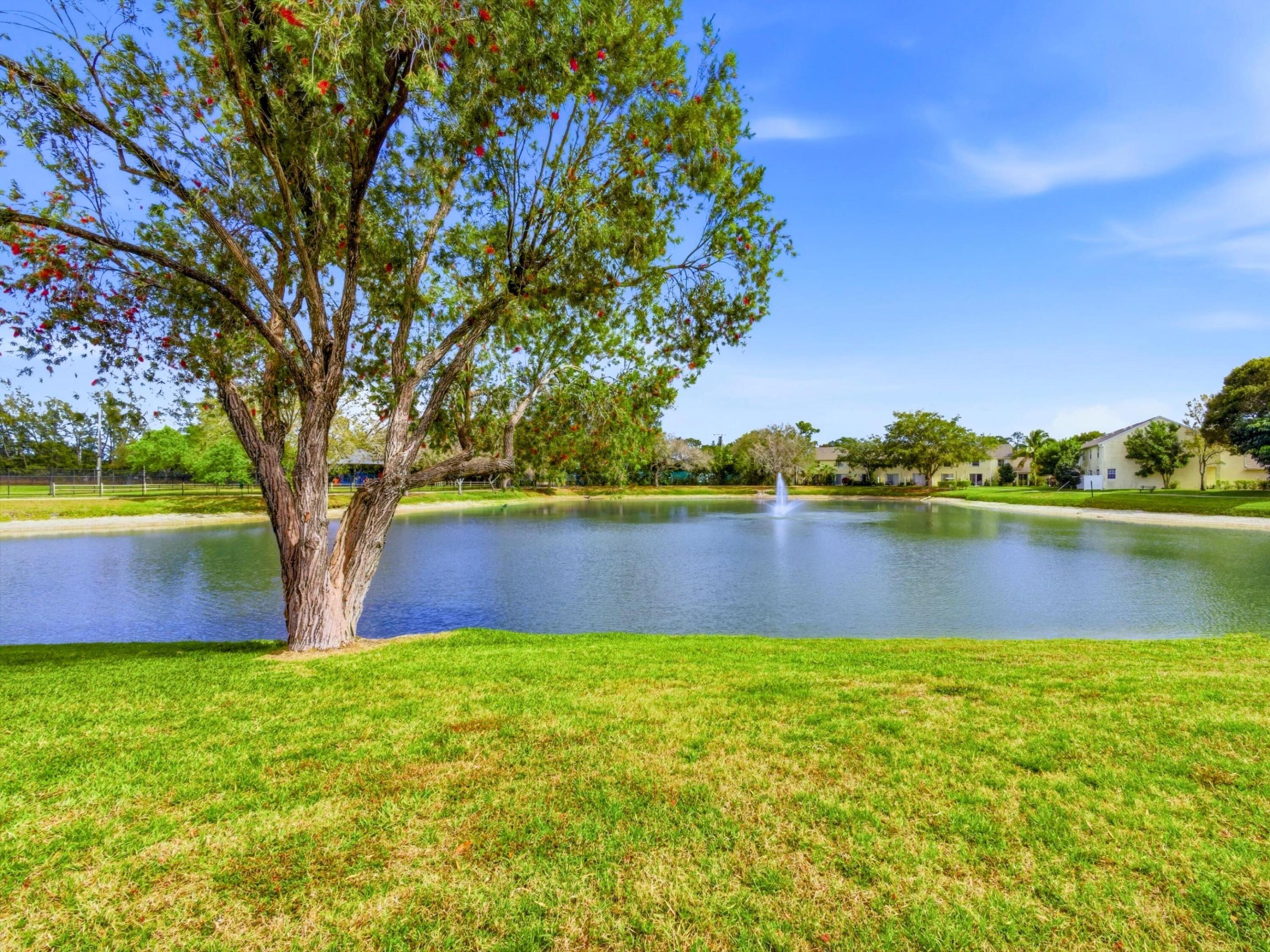 The CHARTER CLUB OF PALM BEACH - Residential