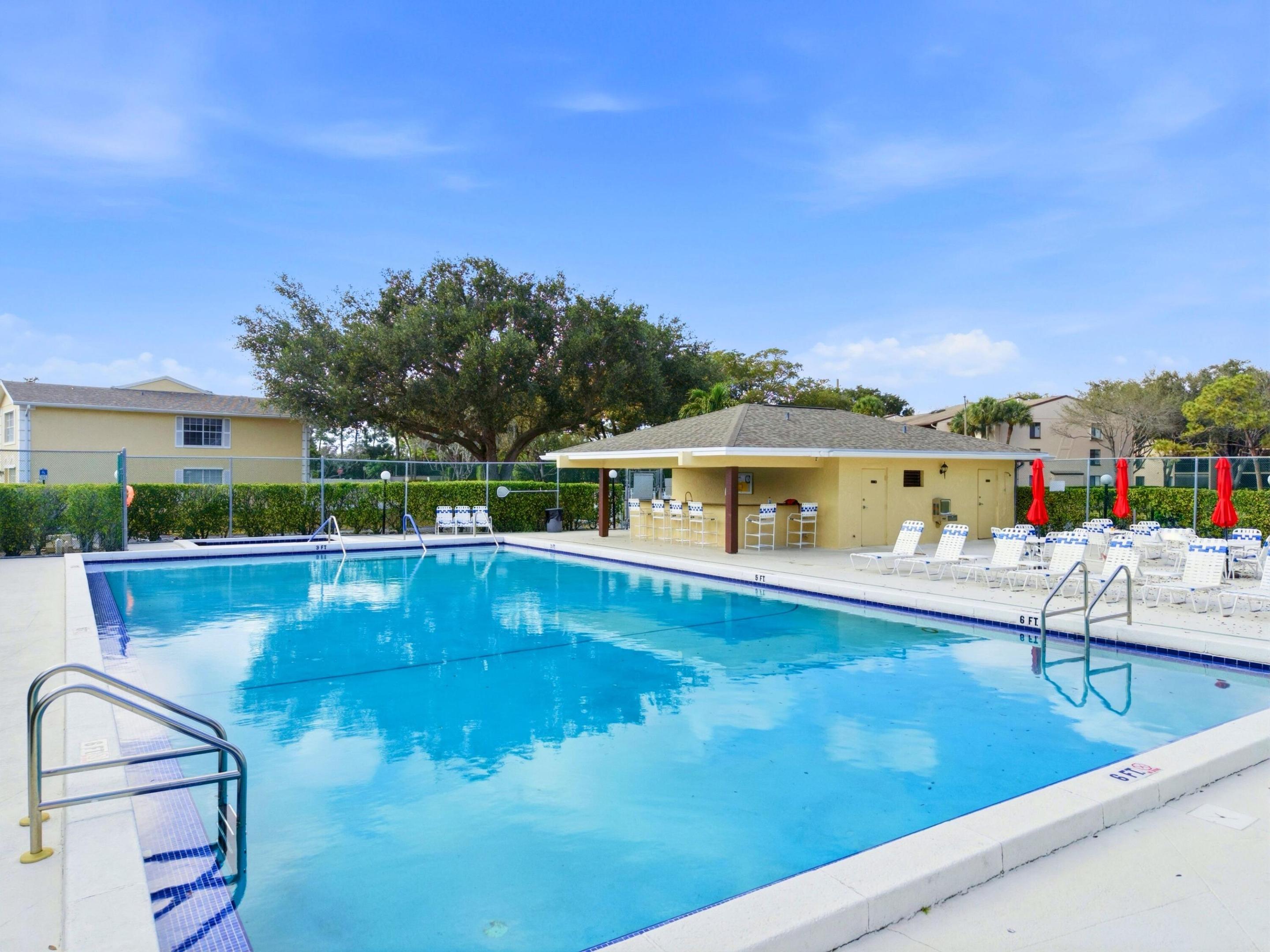 The CHARTER CLUB OF PALM BEACH - Residential